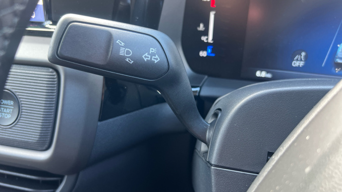 Ford Transit Courier Diesel 1.5 EcoBlue Limited Van - Image 33